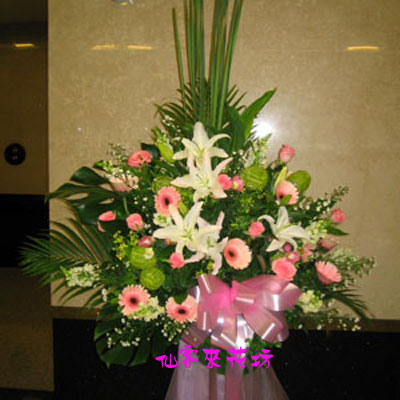 【C-008】祝賀花籃:高架花籃-喬遷花籃、開幕藝術花籃1對