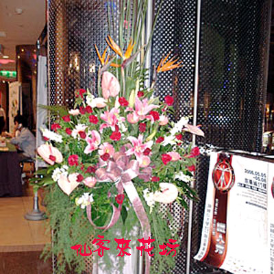 【C-016】 開幕花籃 祝賀花籃:祝賀高架花籃,藝術高架花籃,《一對》