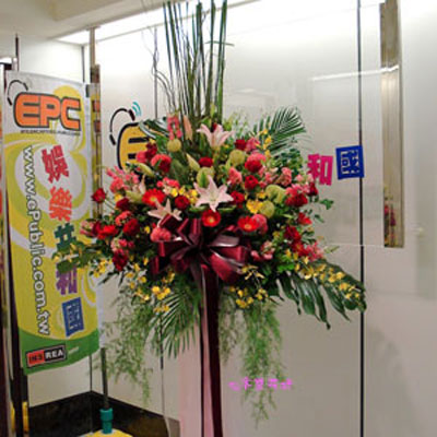 【C-061】 開幕花籃 祝賀花籃:祝賀高架花籃,藝術高架花籃,《一對》